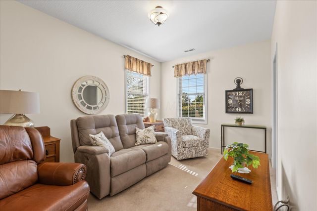 1616 Crossing Boulevard, Circleville, OH 43113