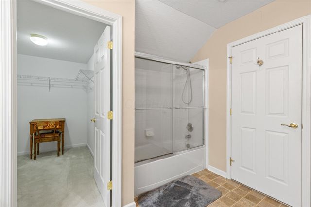 1616 Crossing Boulevard, Circleville, OH 43113