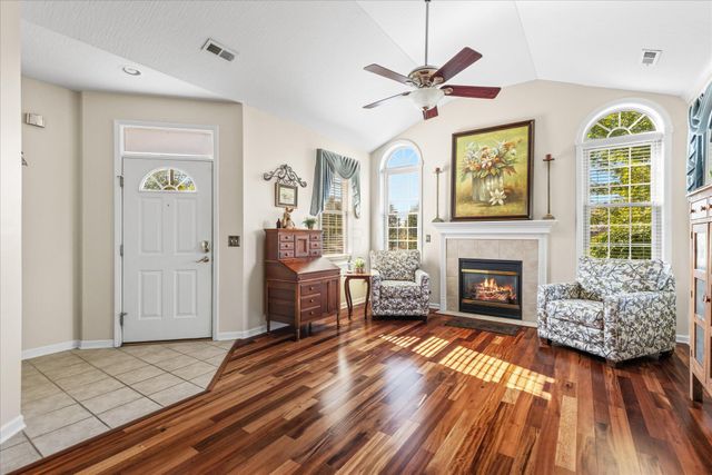 1616 Crossing Boulevard, Circleville, OH 43113