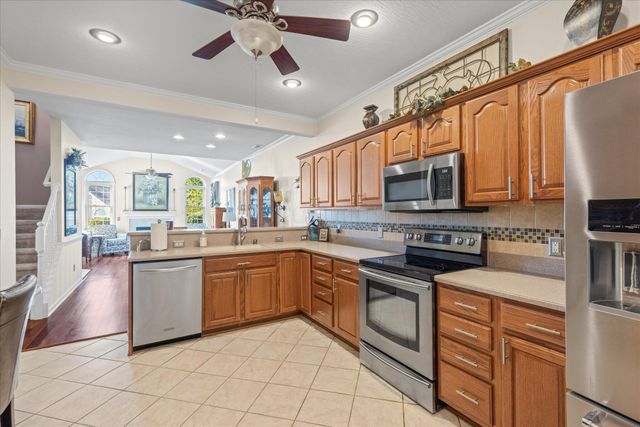 1616 Crossing Boulevard, Circleville, OH 43113