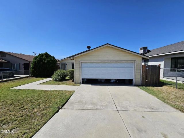 420 E B Street, Colton, CA 92324