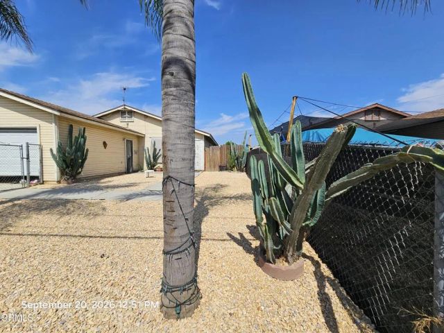 420 E B Street, Colton, CA 92324