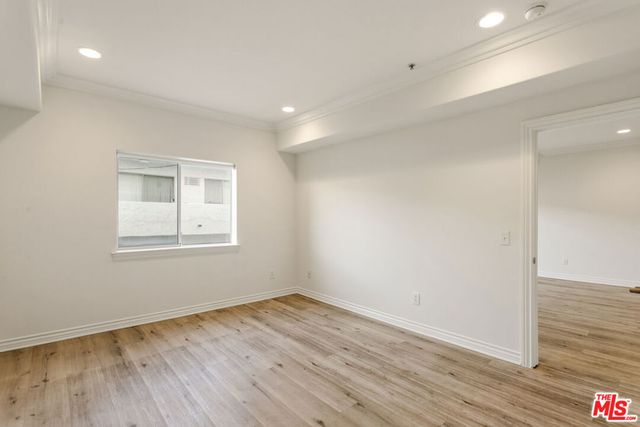 3328 OAKHURST Avenue 108, Los Angeles, CA 90034