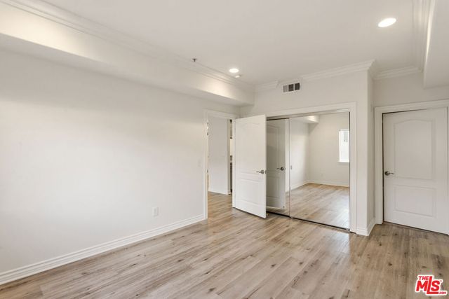 3328 OAKHURST Avenue 108, Los Angeles, CA 90034