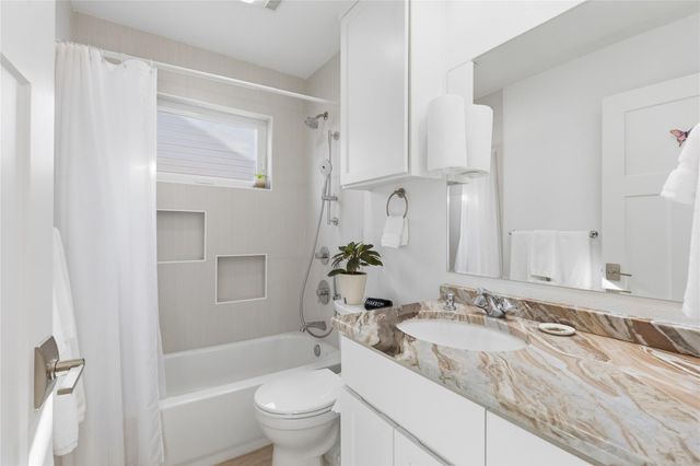 11712 Natrona DR, Austin, TX 78759