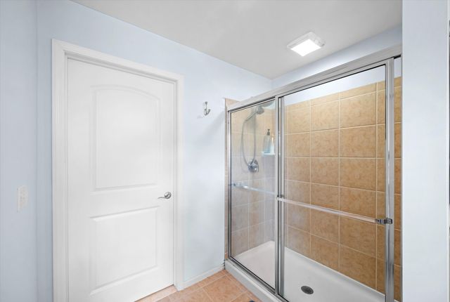 3727 Hogan Circle, Rochester, MI 48307