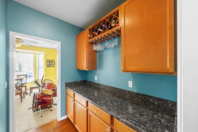 3727 Hogan Circle, Rochester, MI 48307
