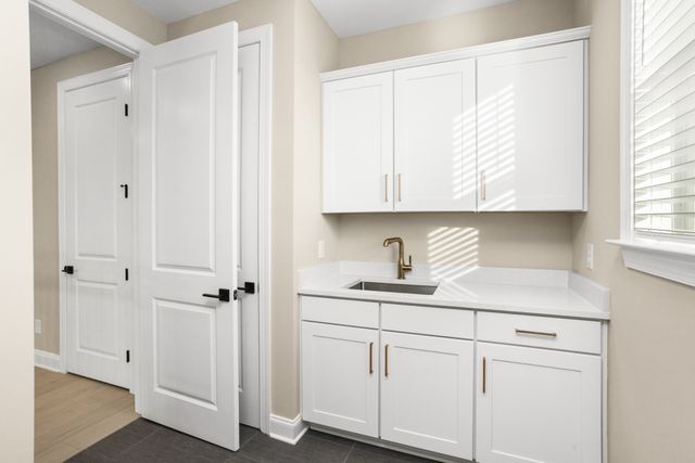 5951 Hunt Valley Drive, Spring Hill, TN 37174