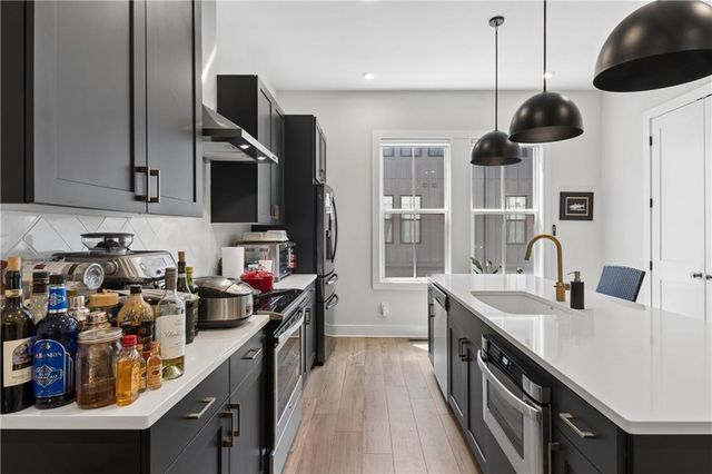 913 Brees Court, Atlanta, GA 30318