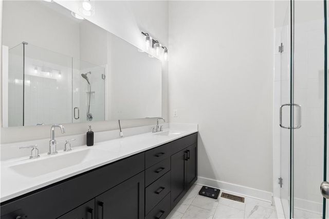 913 Brees Court, Atlanta, GA 30318