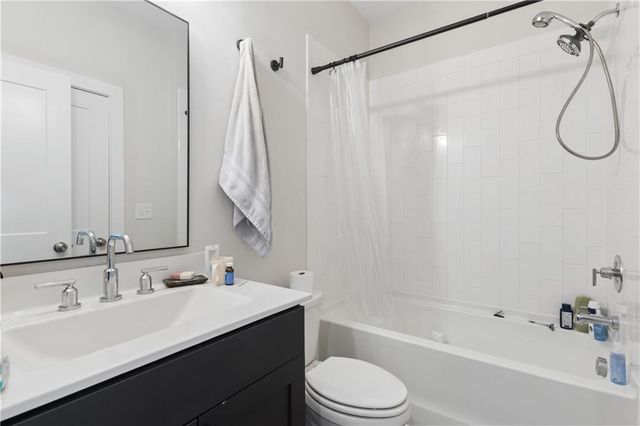 913 Brees Court, Atlanta, GA 30318