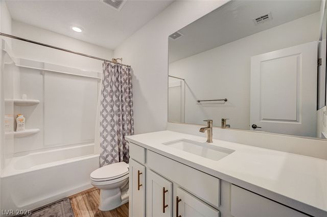 10229 Bloom Quick Court, Las Vegas, NV 89141