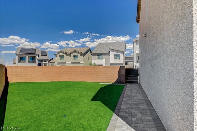 10229 Bloom Quick Court, Las Vegas, NV 89141