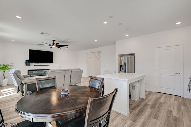10229 Bloom Quick Court, Las Vegas, NV 89141