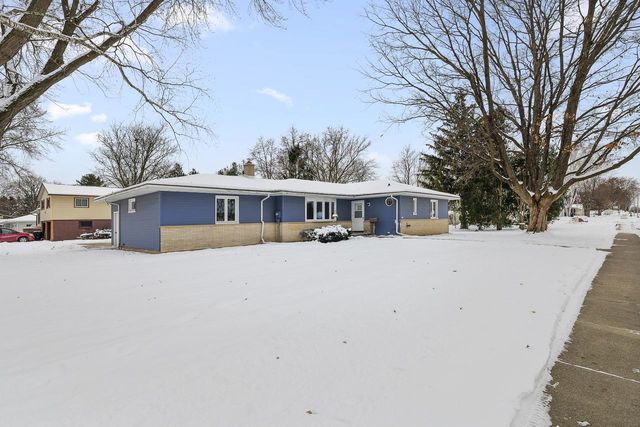 206 South STREET, Juneau, WI 53039