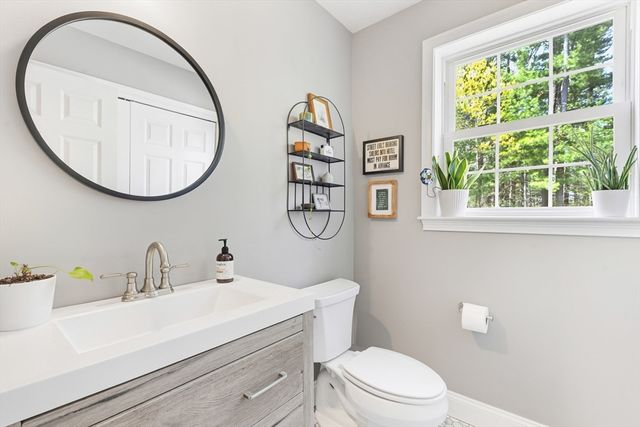 372 Franklin St, Mansfield, MA 02048