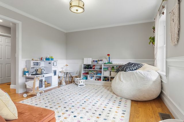 372 Franklin St, Mansfield, MA 02048
