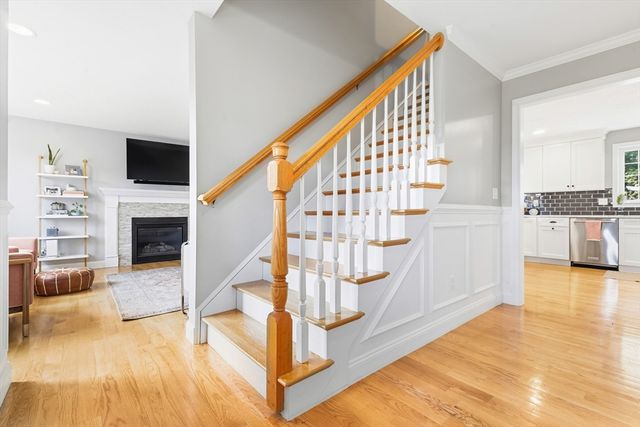 372 Franklin St, Mansfield, MA 02048