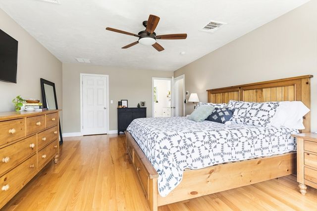 372 Franklin St, Mansfield, MA 02048