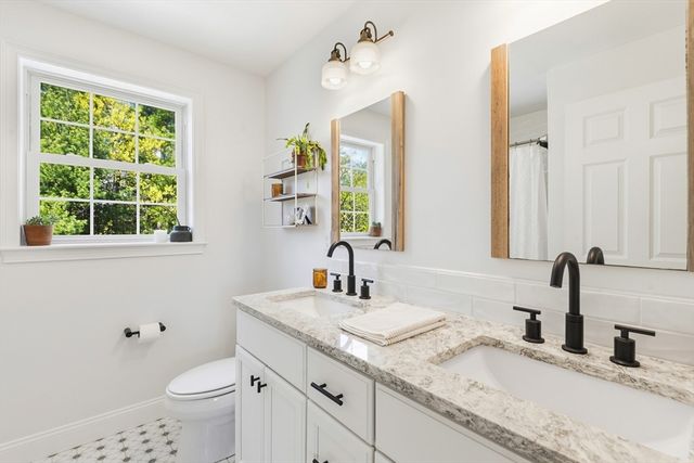 372 Franklin St, Mansfield, MA 02048