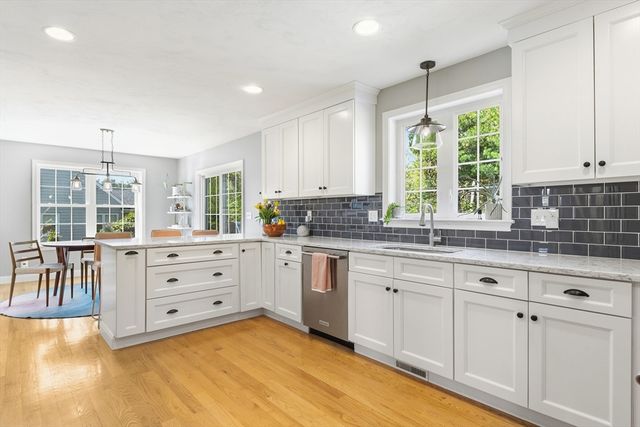 372 Franklin St, Mansfield, MA 02048