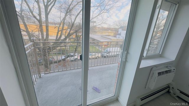 31-22 60th st, Woodside, NY 11377