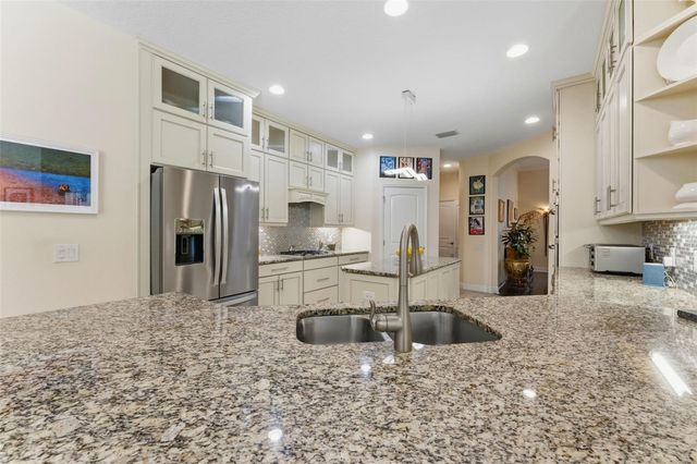 10220 BLOSSOM TRAIL, Seminole, FL 33772