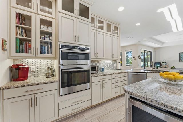 10220 BLOSSOM TRAIL, Seminole, FL 33772