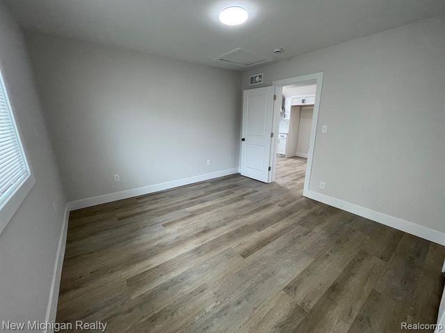 171 Davis Street, Wyandotte, MI 48192