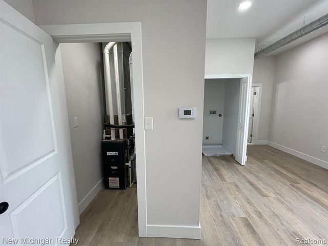 171 Davis Street, Wyandotte, MI 48192