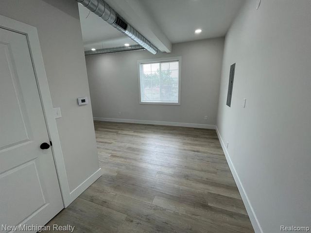 171 Davis Street, Wyandotte, MI 48192