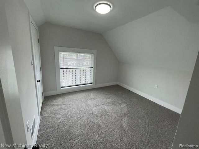 171 Davis Street, Wyandotte, MI 48192