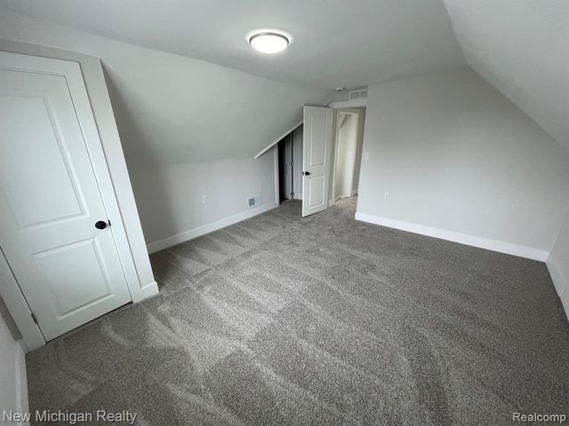 171 Davis Street, Wyandotte, MI 48192