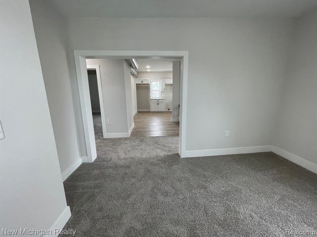 171 Davis Street, Wyandotte, MI 48192