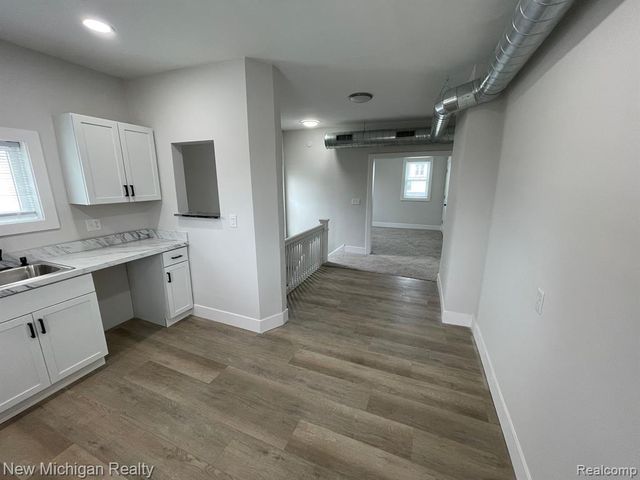 171 Davis Street, Wyandotte, MI 48192