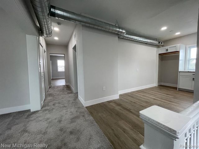 171 Davis Street, Wyandotte, MI 48192