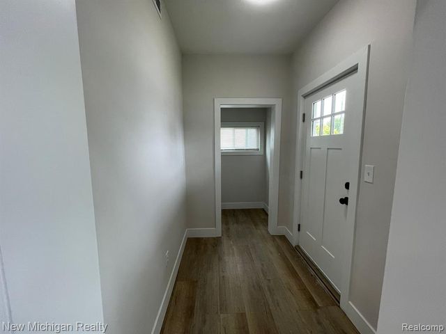 171 Davis Street, Wyandotte, MI 48192