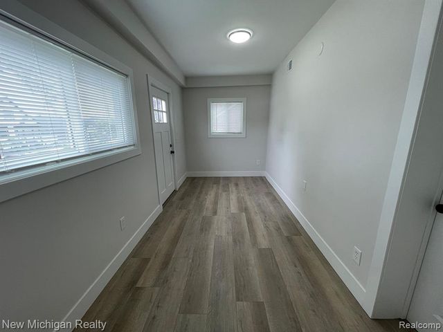 171 Davis Street, Wyandotte, MI 48192