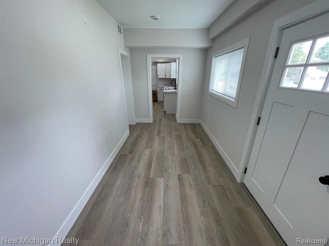 171 Davis Street, Wyandotte, MI 48192