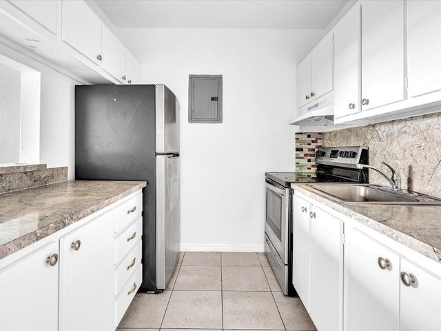 2915 Plunkett Street 5d, Hollywood, FL 33020