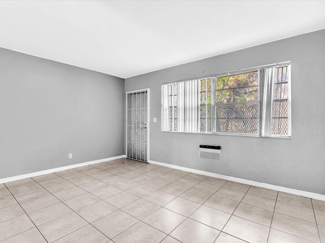 2915 Plunkett Street 5d, Hollywood, FL 33020