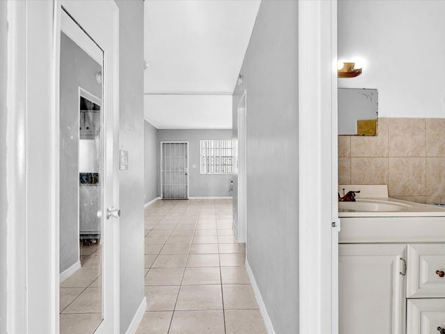 2915 Plunkett Street 5d, Hollywood, FL 33020