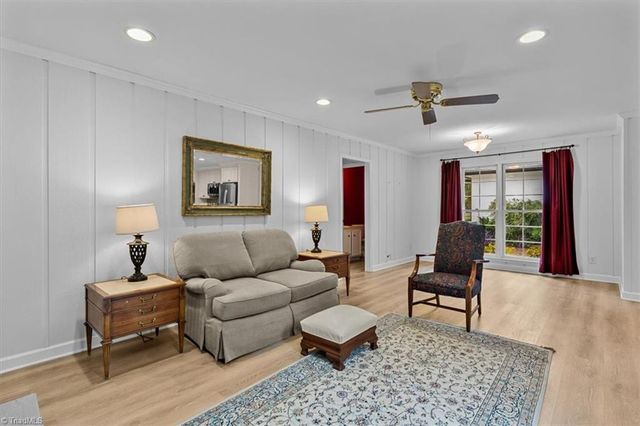 1055 Foothills Drive, Kernersville, NC 27284