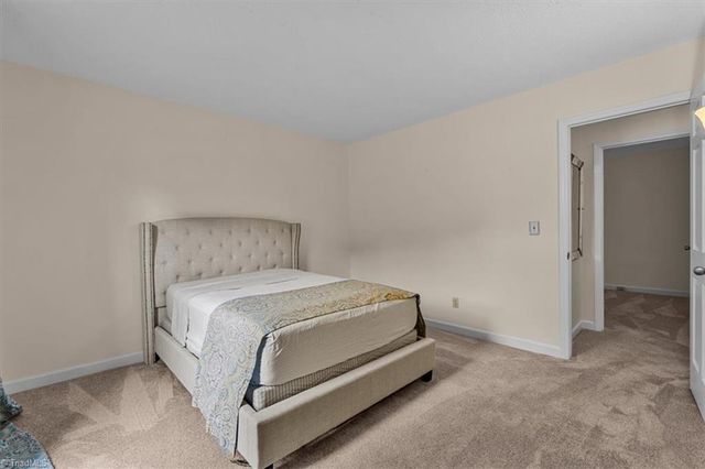 1055 Foothills Drive, Kernersville, NC 27284