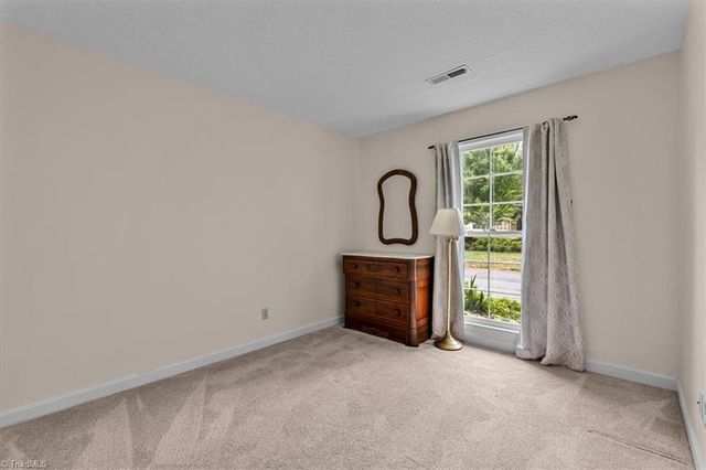 1055 Foothills Drive, Kernersville, NC 27284