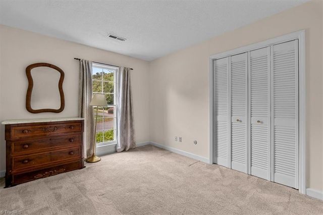 1055 Foothills Drive, Kernersville, NC 27284