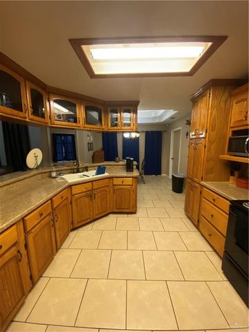 1407 Gardenia Street, Weslaco, TX 78599