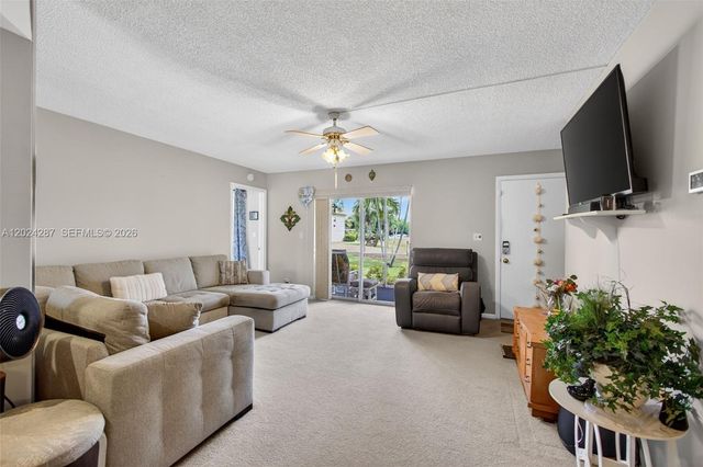 6555 Chasewood Drive D, Jupiter, FL 33458
