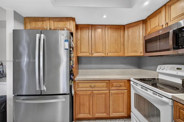 6555 Chasewood Drive D, Jupiter, FL 33458