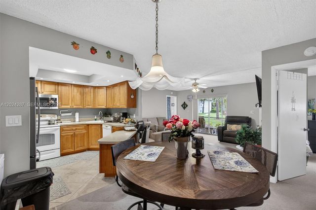 6555 Chasewood Drive D, Jupiter, FL 33458